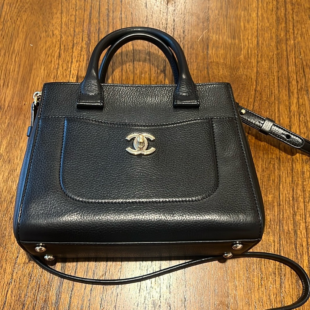 Chanel Grained Calfskin Mini Neo Executive Shopper Tote Black